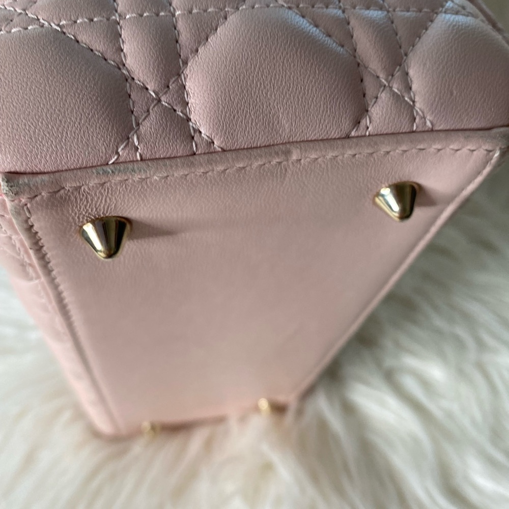 Lady Dior handbag - Picture 7 of 17